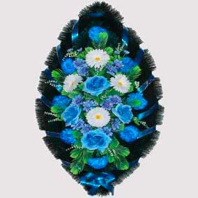 сине-белый из роз, гвоздик и зелени